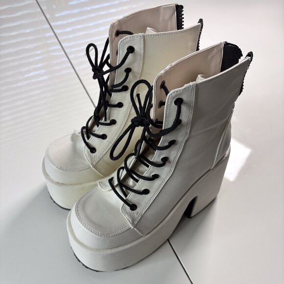 Demonia White Platform Lace-Up Boots Chunky Heel Goth Punk Size 8 - Picture 1 of 6